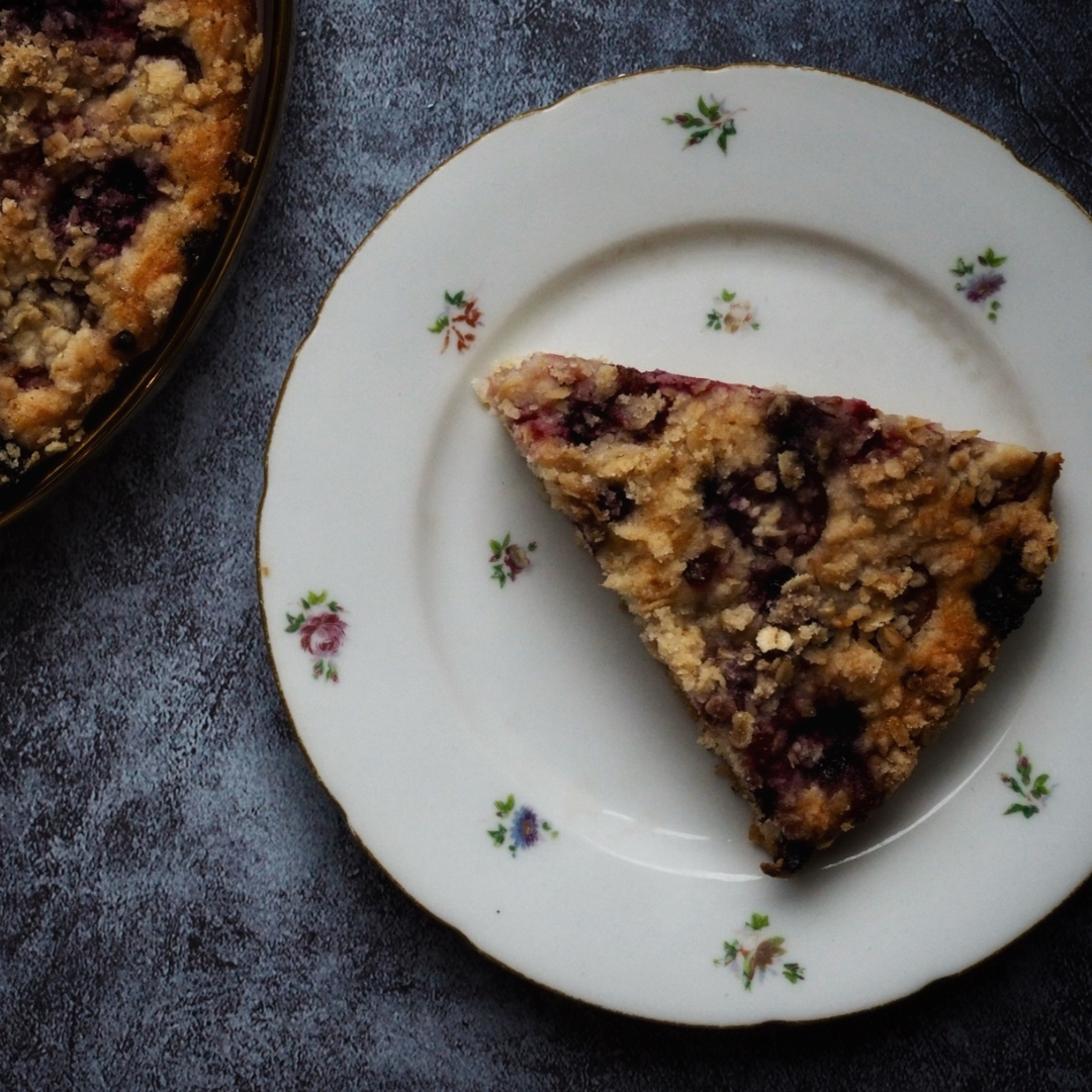 kolac s lesnim ovocem do formy drobenka